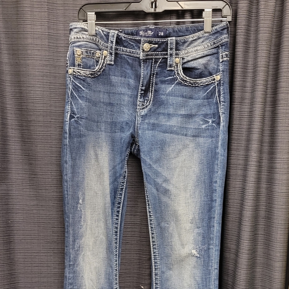 28 Miss Me jeans